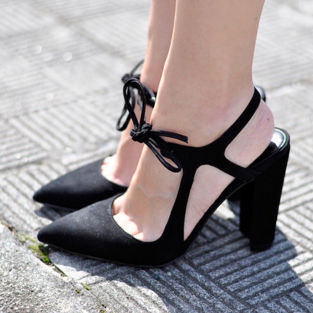 Zara bow front heels